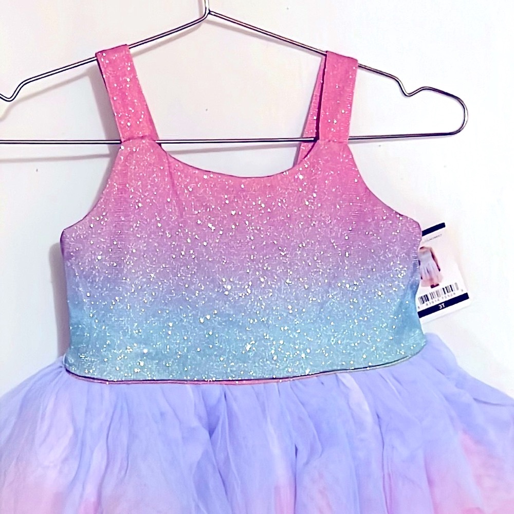 Zunie Girl Beautiful Dress, Size 3T, Perfect For Easter. NWT MAKE AN OFFER!!!
